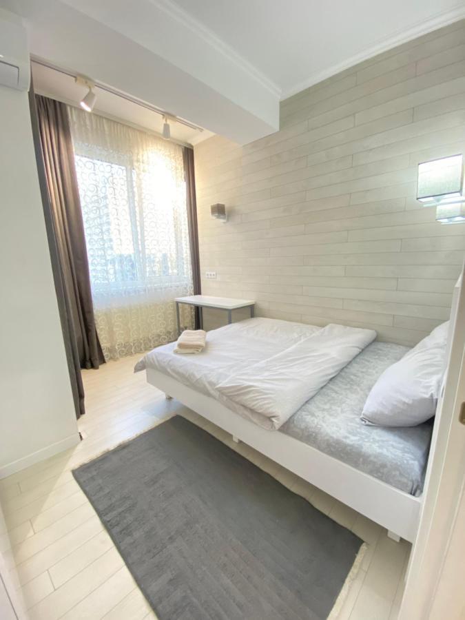 New Double Room Luxury Apartment In The Center Chisinau Exterior photo